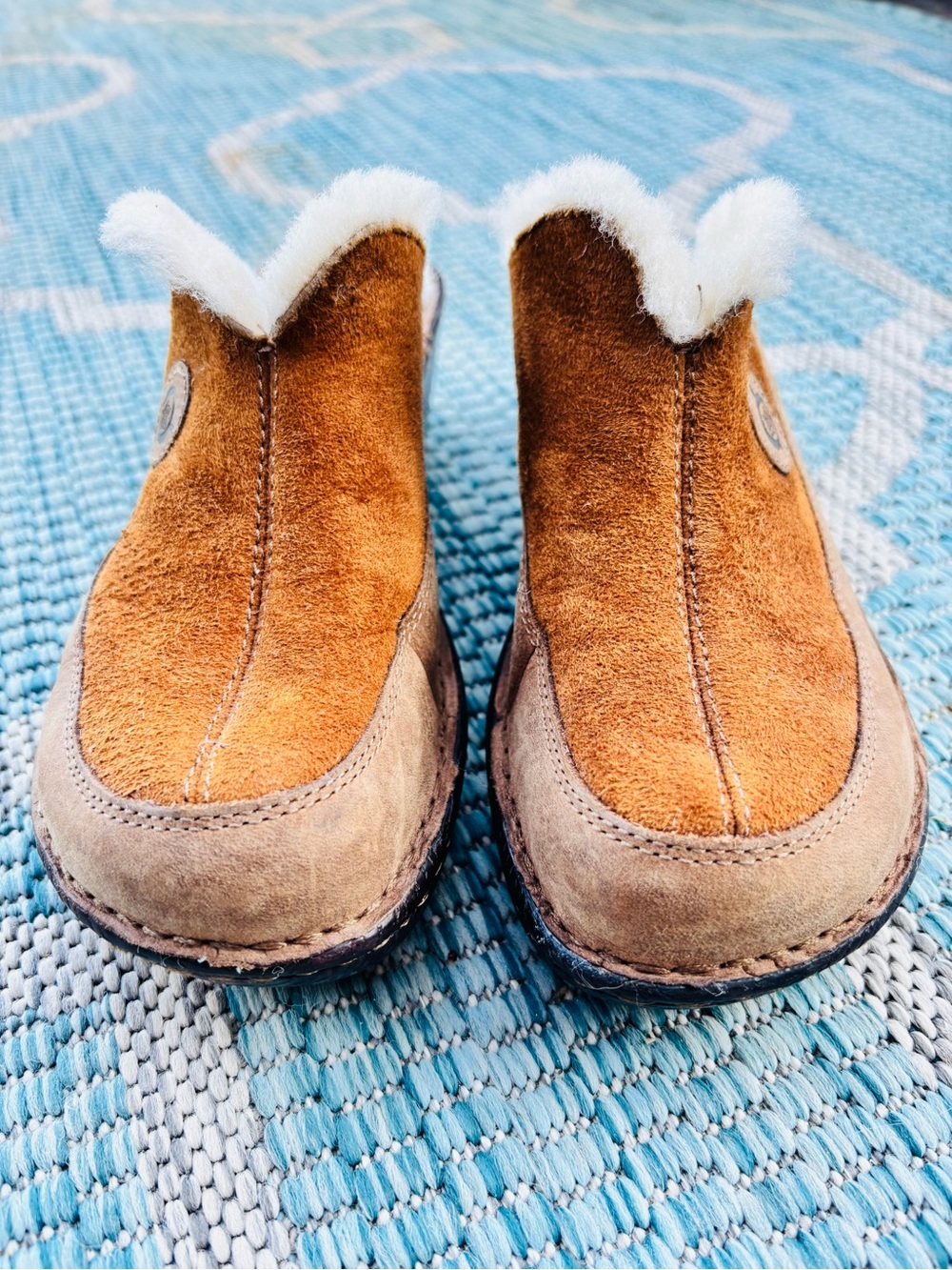 Born Brown Leather/Suede Fur Lined Shearling Clogs Womens Size 8/39